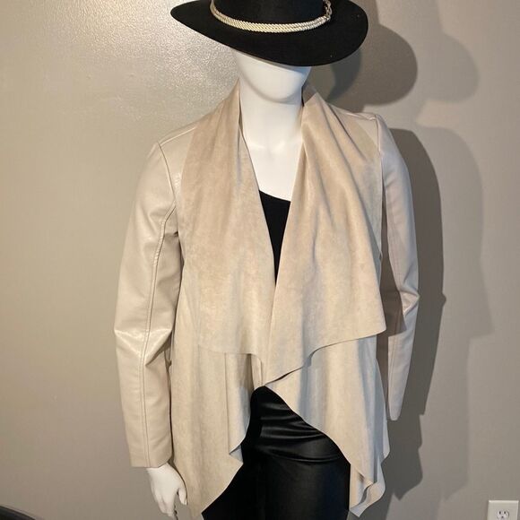 BNCI Jackets & Blazers - Womens Beautiful High- Low Faux Leather & Suede Jacket - Size Large